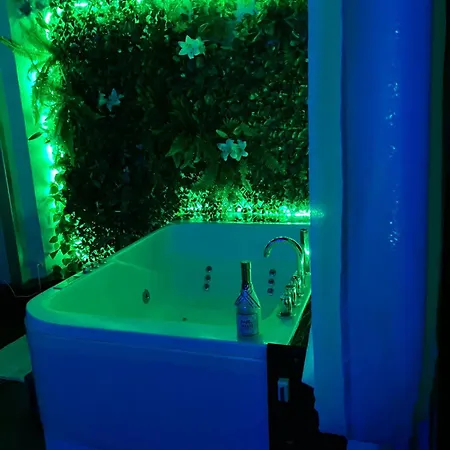 Jacuzzi 9 Ant